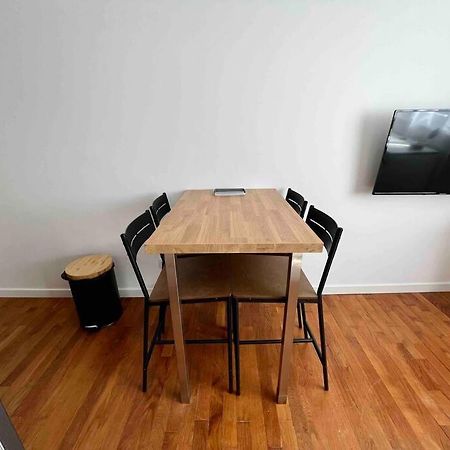Appartement Climatise / Centre-Ville / 4 Personnes بُيزانكون المظهر الخارجي الصورة