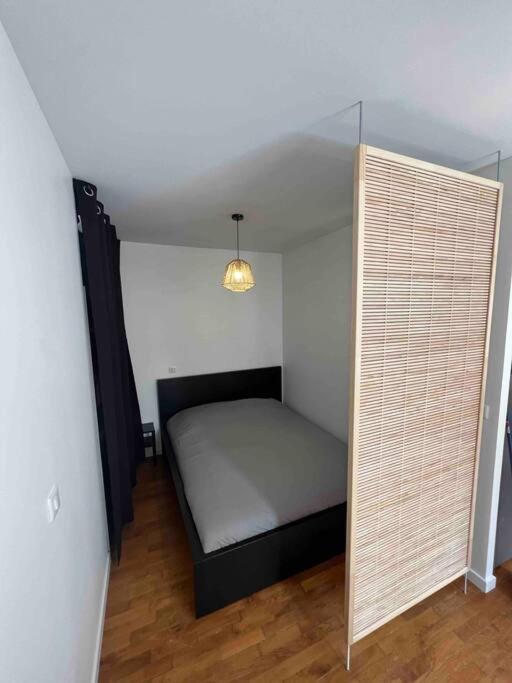 Appartement Climatise / Centre-Ville / 4 Personnes بُيزانكون المظهر الخارجي الصورة